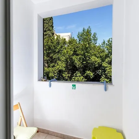 Apartment Green Forest Split Exterior photo